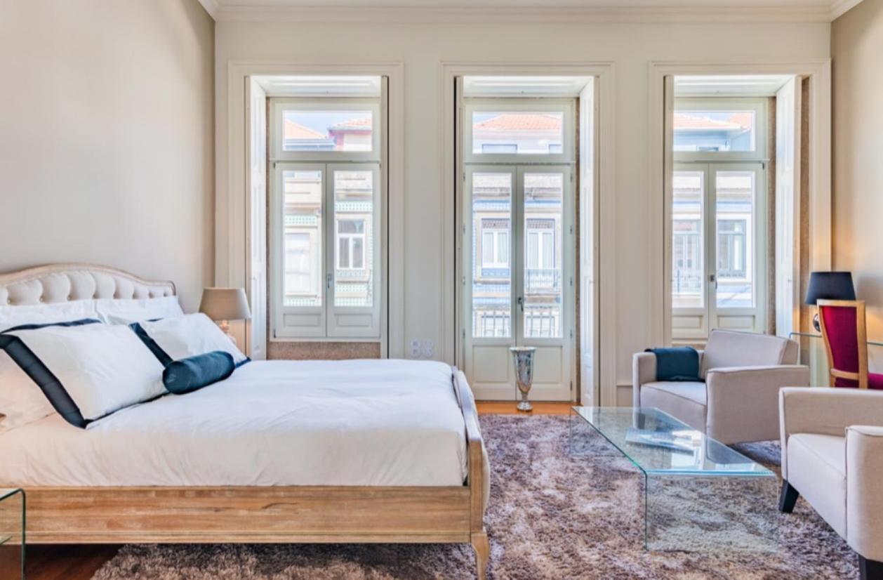 Deluxe Queen Suite